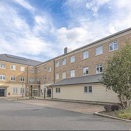 Lovely Cosy Apartment Бромли Экстерьер фото