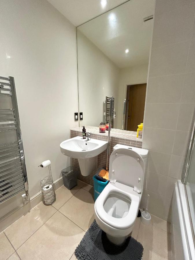 Lovely Cosy Apartment Бромли Экстерьер фото